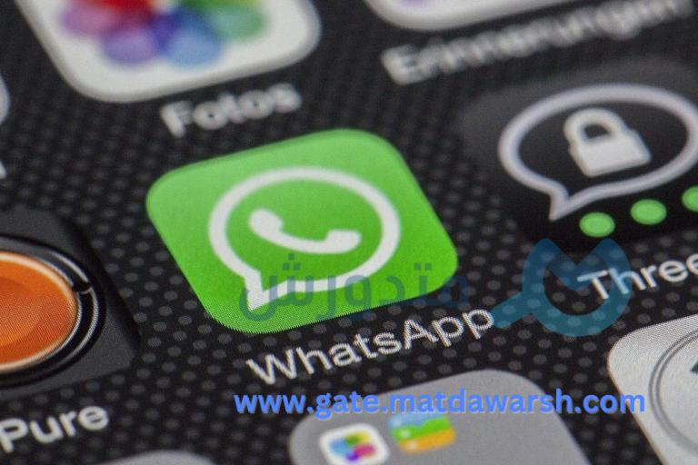 واتساب يعزز من خصائص التشفير لمستخدمي الآيفون 23 20141110153418 icq to aim to whatsapp rise fall instant mssenger apps infographic 1 768x512 1