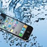 ماذا تفعل إذا سقط الهاتف في الماء؟ (دليل الإنقاذ خطوة بخطوة) 6 ماذا تفعل إذا سقط الهاتف في الماء