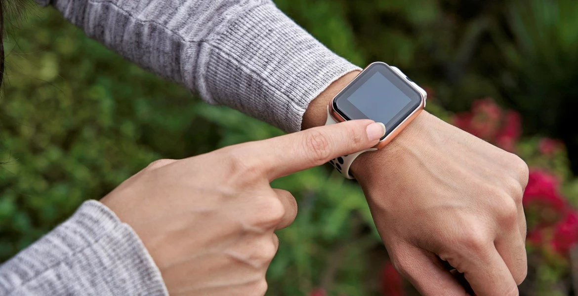 دليل تتبع النوم بالساعات الذكية (Sleep Tracking): كيف يعمل وهل هو دقيق؟ 8 تتبع النوم بالساعات الذكية