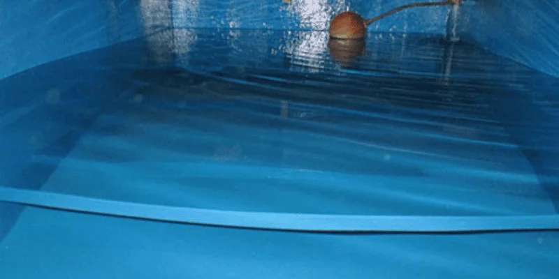 شركة عزل خزانات بالرياض باستخدام الفوم والبيتومين